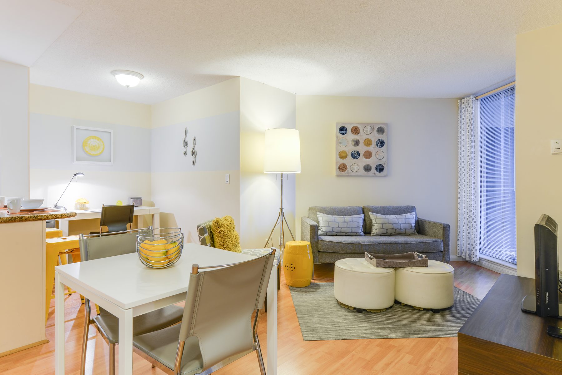 Furnished apartment at 140 Simcoe Street